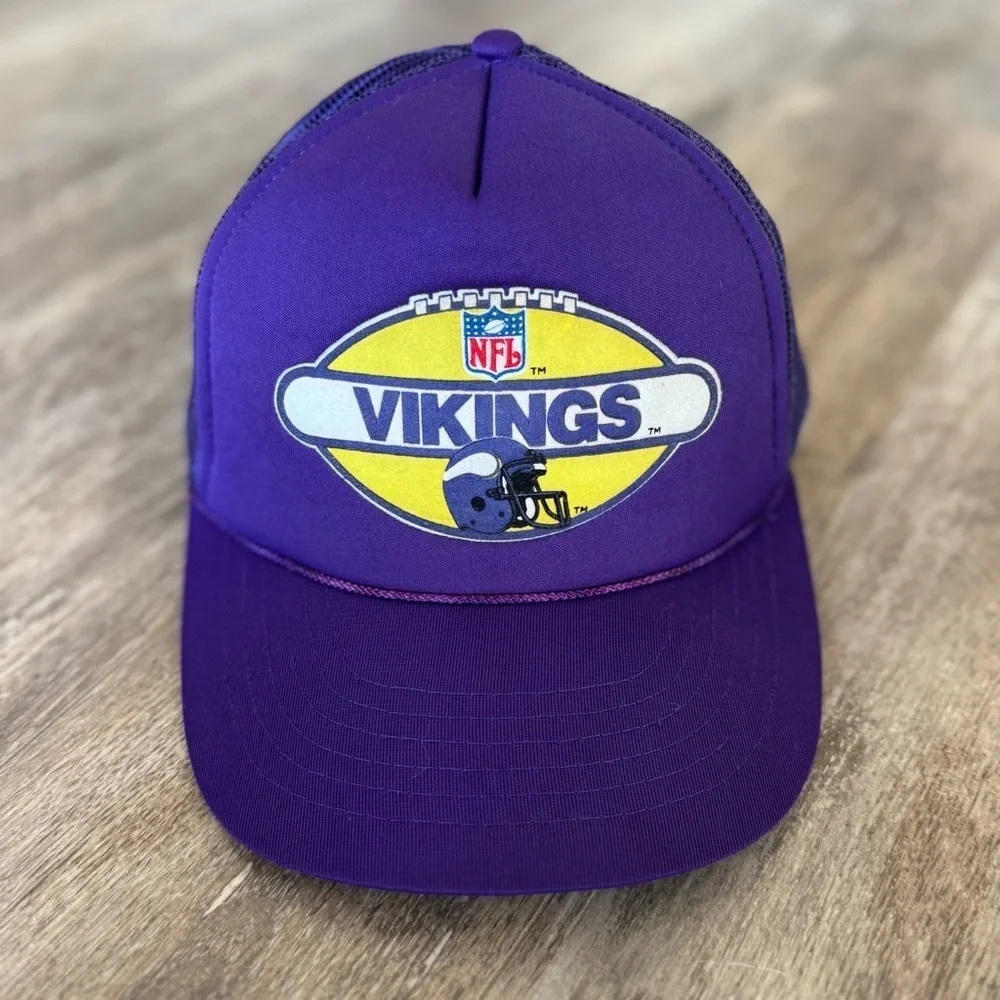 Vintage Minnesota Vikings Shield Logo 1980s/early 1990s NFL Trucker Style Hat